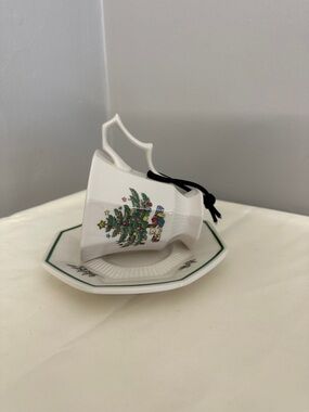 Hanging Bird Feeder Holiday Teacup and Saucer Set with Christmas Tree Motif
